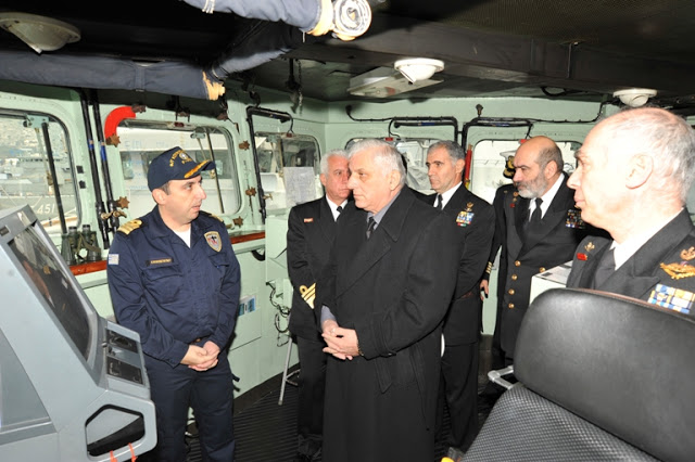 Επίσκεψη Υφυπουργού Εθνικής Άμυνας κ. Παναγιώτη Καράμπελα στο Αρχηγείο Στόλου, σε Μονάδες Επιφανείας του Πολεμικού Ναυτικού και στο Ναύσταθμο Σαλαμίνας - Φωτογραφία 2