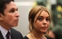 Η Lindsay Lohan με Louboutin στο δικαστήριο - Φωτογραφία 4