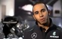 Η πρώτη μέρα του Hamilton στη Mercedes