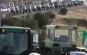 Αχαϊα - Τώρα: Βγάζουν στους δρόμους τα τρακτέρ οι αγρότες - Ενταση στον κόμβο της Κάτω Αχαϊας μεταξύ αστυνομικών και αγροτών