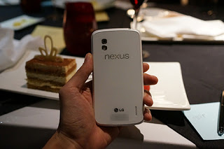 Το LG Nexus 4 τώρα και σε λευκό - Φωτογραφία 1