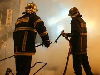 Καταστροφική πυρκαγιά σε πιτσαρία στο Ηράκλειο - Φωτογραφία 1