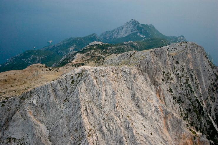 2647 - Το Άγιο Όρος από ψηλά - Οδοιπορικό στον Άθω (φωτογραφίες) - Φωτογραφία 2