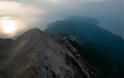 2647 - Το Άγιο Όρος από ψηλά - Οδοιπορικό στον Άθω (φωτογραφίες) - Φωτογραφία 1
