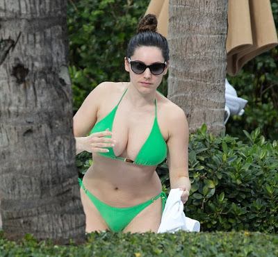 Η Kelly Brook δείχνει στον πρώην της τι χάνει - Φωτογραφία 3