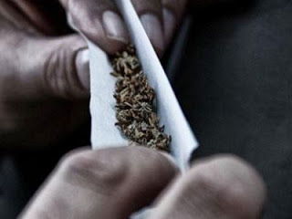 Βόλος: Συλλήψεις για μικροποσότητες ναρκωτικών - Φωτογραφία 1