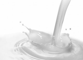 Είδη γάλακτος: πως ωφελούν τον οργανισμό & ποια είναι τα θετικά και αρνητικά - Φωτογραφία 1