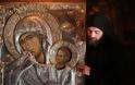 2651 - Φωτογραφίες από την αγρυπνία στην Ιερά Μονή Βατοπαιδίου για την Παναγία την Παραμυθία - Φωτογραφία 2