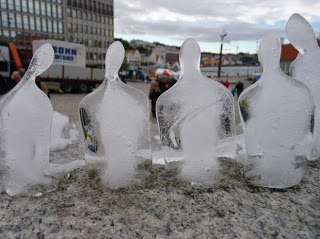 1000 άνθρωποι από πάγο στο Βερολίνο - Φωτογραφία 3