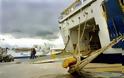 Έλυσαν κάβους τα πλοία – Aποχώρησαν τα ΜΑΤ από το λιμάνι του Πειραιά