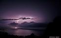 Τρείς απίστευτες φωτογραφίες από την χθεσινή καταιγίδα στα Χανιά - Φωτογραφία 1