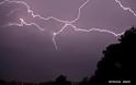 Τρείς απίστευτες φωτογραφίες από την χθεσινή καταιγίδα στα Χανιά - Φωτογραφία 2