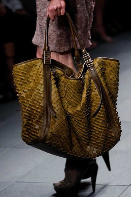 Fashion trend: Day bag για τον ώμο - Φωτογραφία 4