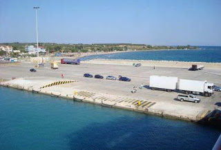 Έκλεισε το λιμάνι της Κυλλήνης μετά τον εντοπισμό νάρκης - Φωτογραφία 1