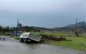 Αγρίνιο: Παρασύρθηκαν οχήματα από τα ορμητικά νερά - Δείτε φωτο - Φωτογραφία 3
