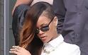 Rihanna: Στο πλευρό του Chris Brown για να αρθούν τα περιοριστικά μέτρα εναντίον του - Φωτογραφία 7