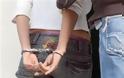 Πάτρα: Συνελήφθη 23χρονη για ληστεία σε βάρος ηλικιωμένης