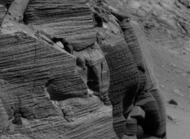 Αιγυπτιακό άγαλμα που βρέθηκε σε  Φωτογραφία απο το Curiosity στον Άρη - Φωτογραφία 2