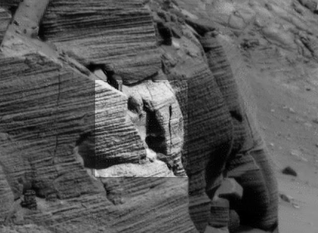 Αιγυπτιακό άγαλμα που βρέθηκε σε  Φωτογραφία απο το Curiosity στον Άρη - Φωτογραφία 3