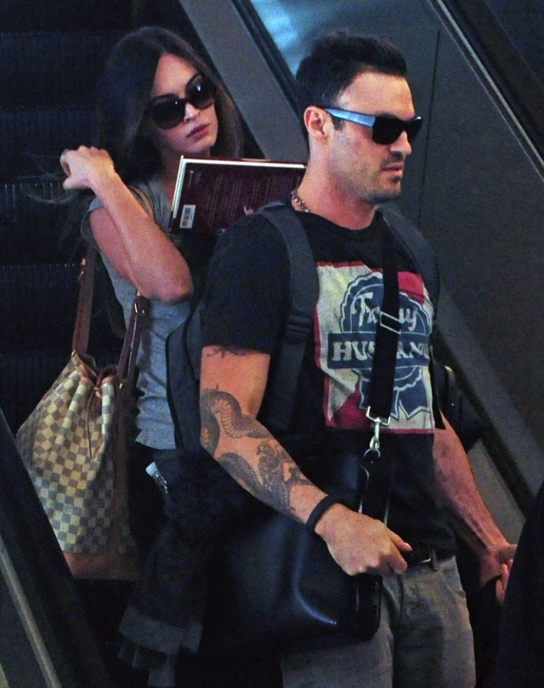 Megan Fox-Brian Austin Green: Ταξίδι για δύο! (φωτό)  Πηγή: http://www.gossip-tv.gr/showbiz/hollywood/story/245206/megan-fox-brian-austin-green-taxidi-gia-dyo-foto#ixzz2KU2MlEG0 - Φωτογραφία 2