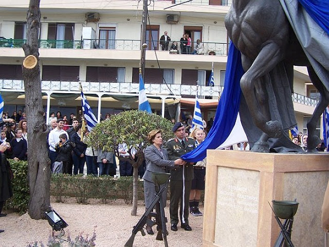 ΠΑΡΟΥΣΙΑ ΑΡΧΗΓΟΥ ΓΕΕΘΑ ΣΤΑ ΑΠΟΚΑΛΥΠΤΗΡΙΑ ΑΝΔΡΙΑΝΤΑ ΣΤΡΑΤΗΓΟΥ Ν. ΠΛΑΣΤΗΡΑ ΣΤΗ ΧΙΟ - Φωτογραφία 3