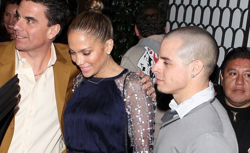 Jennifer Lopez-Casper Smart: Ρομαντικό δείπνο για δύο - Φωτογραφία 5