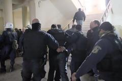 Είσαι φονιάς - Φωτορεπορτάζ από τη δίκη Ρουσάκη