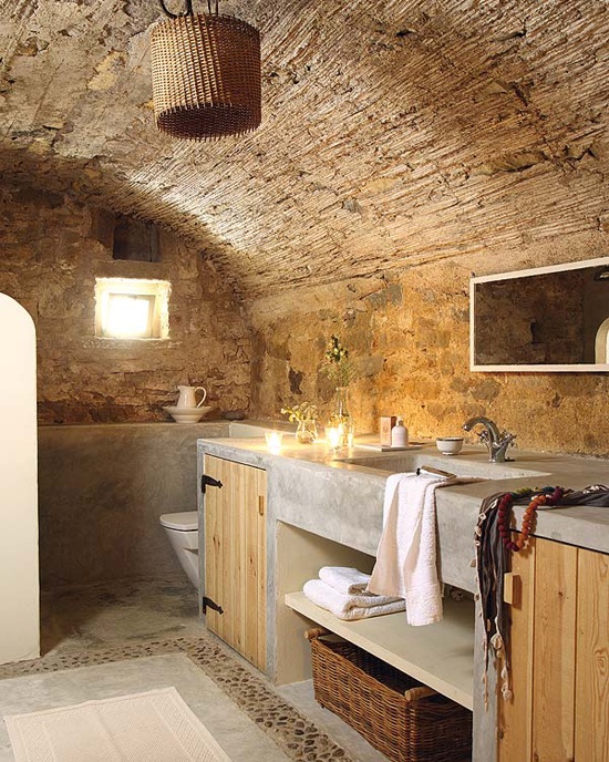 34 Υπέροχες ιδέες σχεδιασμού μπάνιου από φυσική πέτρα για το σπίτι σας - Φωτογραφία 12