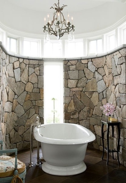 34 Υπέροχες ιδέες σχεδιασμού μπάνιου από φυσική πέτρα για το σπίτι σας - Φωτογραφία 6