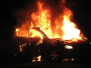 Κάηκε αυτοκίνητο στον Λυκαβηττό - Φωτογραφία 1