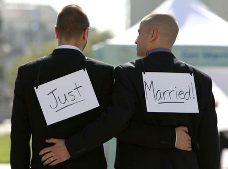 Γαλλία: Η Κάτω Βουλή ενέκρινε τους γάμους ομοφυλοφίλων - Φωτογραφία 1
