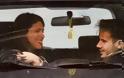 ΕΠΙΤΕΛΟΥΣ: Τρυφερά φιλάκια Άκη Πετρετζίκη και Demy, σε υπόγειο parking! - Φωτογραφία 2