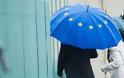 Reuters: Η ευρωζώνη βγαίνει σταδιακά από την ύφεση