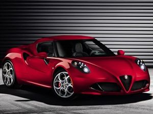 Alfa Romeo 4C: Κεραυνοβόλος έρωτας! - Φωτογραφία 1