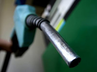 Η βενζίνη στην Ελλάδα είναι από τις ακριβότερες στον κόσμο - Φωτογραφία 1