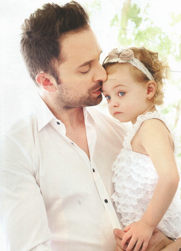 Γ. Λιανός: Φωτογραφίζεται αγκαλιά με την μικρή του πριγκίπισσα Αρυάνα! - Φωτογραφία 2