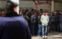 Προσαγωγές και συλλήψεις παράνομων μεταναστών στο κέντρο της Αθήνας
