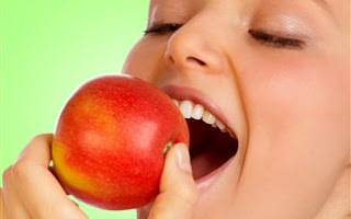 Ένα μήλο την ημέρα τη χοληστερόλη κάνει πέρα - Φωτογραφία 1