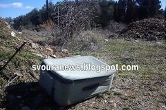 Σκουπίδια, μπάζα και ρούχα διάσπαρτα στο ζωογόνο δασύλλιο της Καλλιθέας