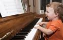 Το πιάνο πρέπει να αρχίζει σε μικρότερη ηλικία,