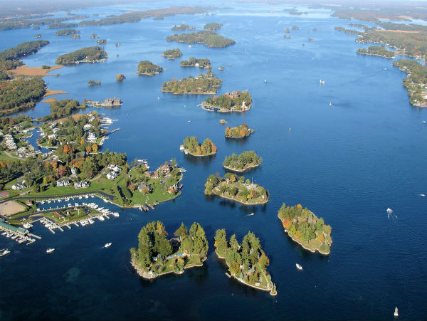 ΔΕΙΤΕ: Πράσινος παράδεισος στη λίμνη με τα 1000 νησιά! - Φωτογραφία 10