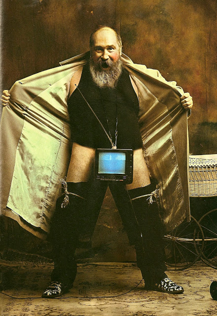 «Έχω δουλέψει ως φωτογράφος σε ροζ ταινίες», δηλώνει γνωστός Έλληνας τραγουδιστής - Φωτογραφία 2