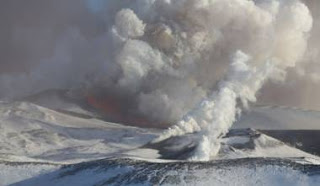 Ρωσία: Τέσσερα ηφαίστεια απειλούν στρατιωτική περιοχή - Φωτογραφία 1