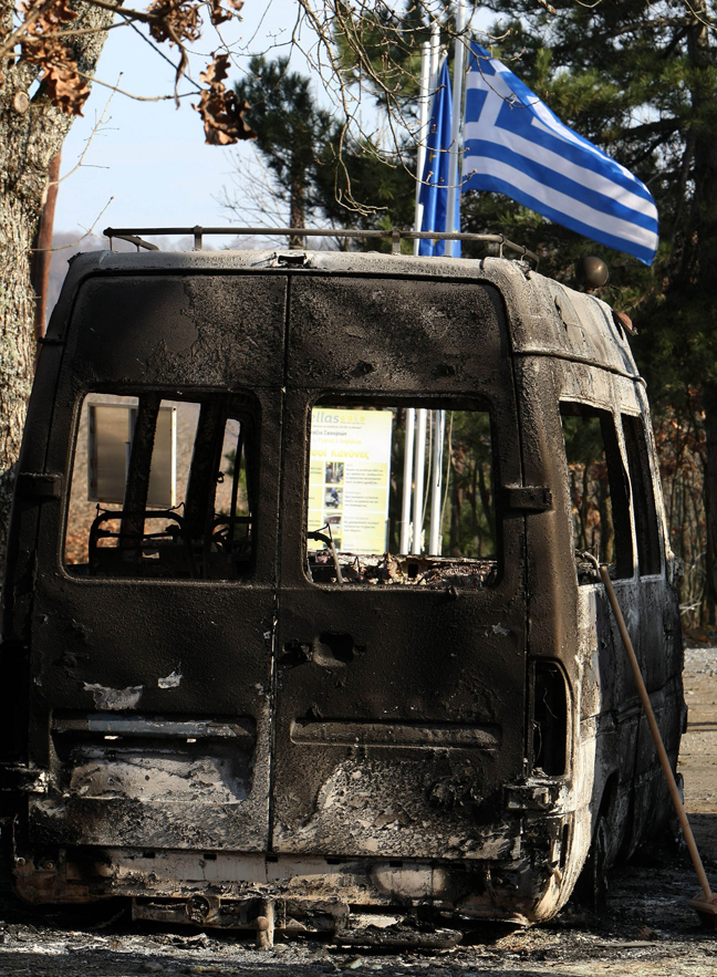 Μεγάλες καταστροφές στις Σκουριές Χαλκιδικής - Φωτογραφία 9