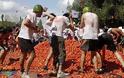 Βίντεο: Ο πόλεμος της ντομάτας στη Χιλή
