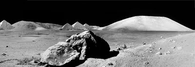 Φωτογραφίες από αρχαίο πολιτισμό στην Σελήνη δημοσίευσε πρώην στέλεχος της NASA - Φωτογραφία 1