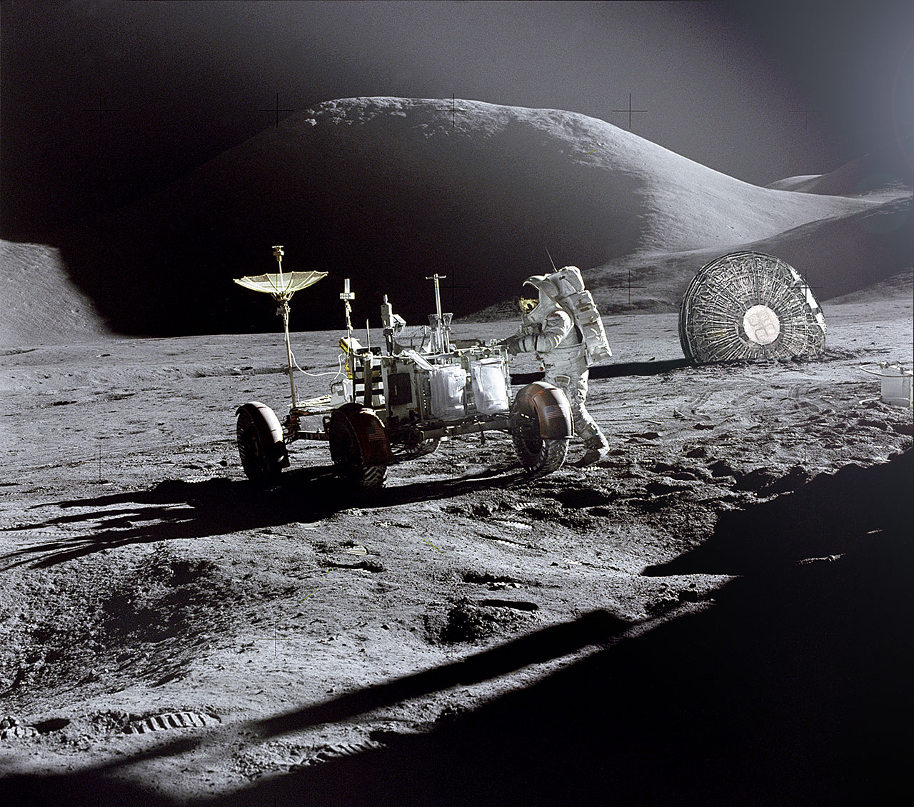 Φωτογραφίες από αρχαίο πολιτισμό στην Σελήνη δημοσίευσε πρώην στέλεχος της NASA - Φωτογραφία 15