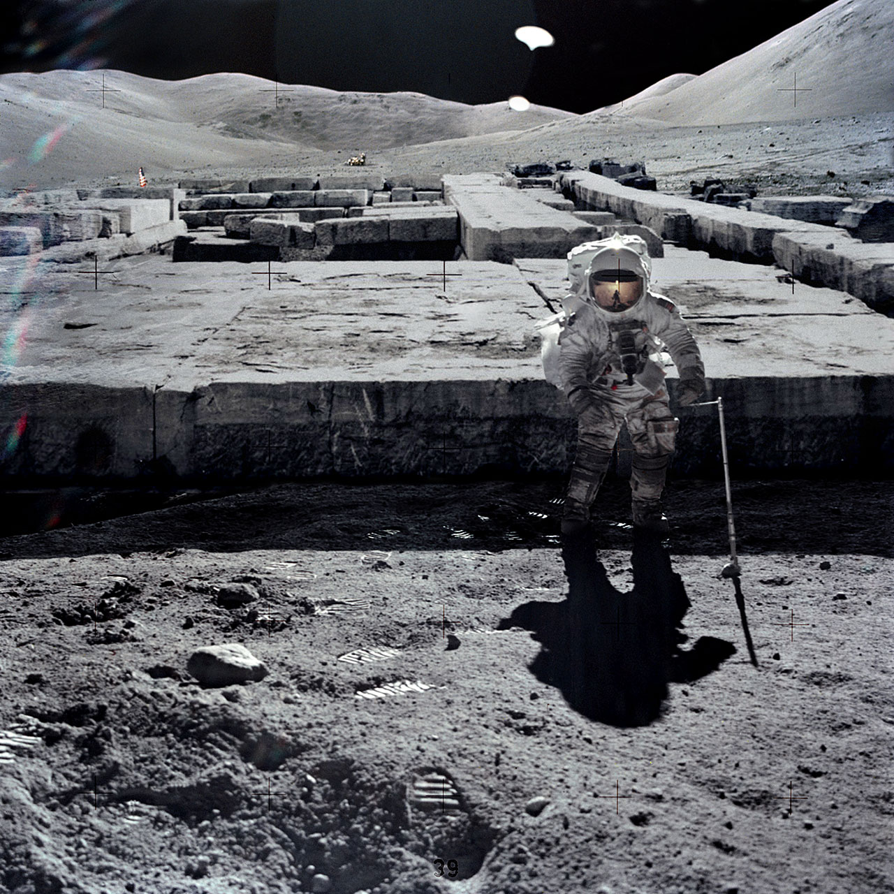 Φωτογραφίες από αρχαίο πολιτισμό στην Σελήνη δημοσίευσε πρώην στέλεχος της NASA - Φωτογραφία 17
