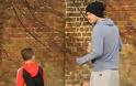 Μια οικογένεια σκέτη γλύκα: Ο David Beckham στο πάρκο με τα παιδιά του! - Φωτογραφία 1