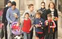 Μια οικογένεια σκέτη γλύκα: Ο David Beckham στο πάρκο με τα παιδιά του! - Φωτογραφία 4